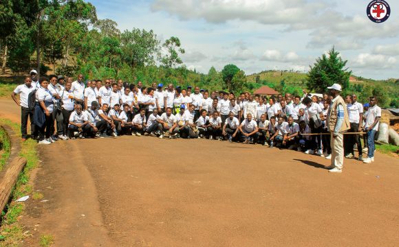 Une journée d’évasion pour le personnel de la Clinique Van Norman :renforcer les liens et se ressourcer au Burundi