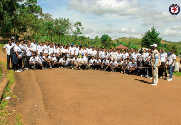 Une journée d’évasion pour le personnel de la Clinique Van Norman :renforcer les liens et se ressourcer au Burundi